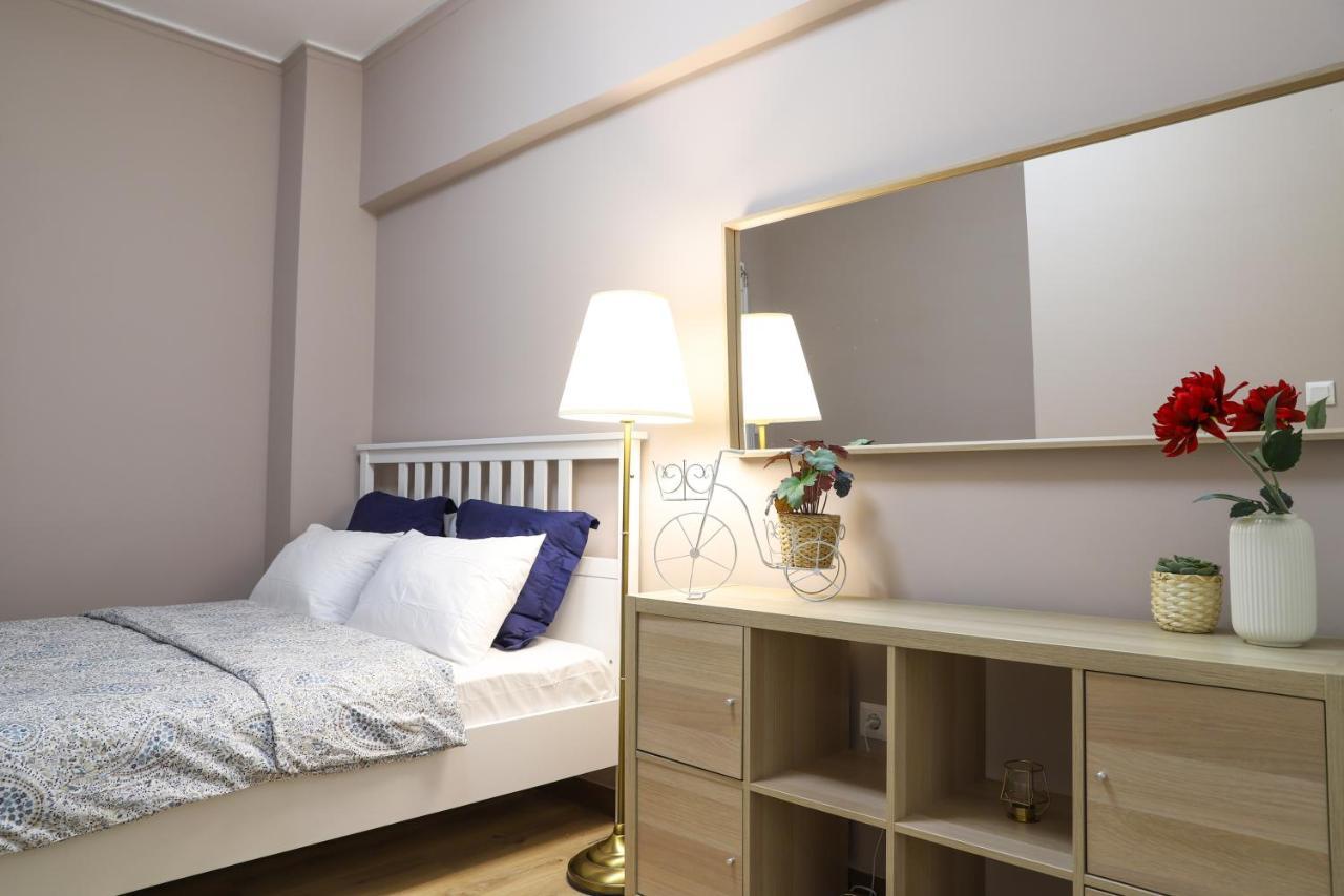 Luxury Seaview Apartment Con Vista Loutráki Zewnętrze zdjęcie